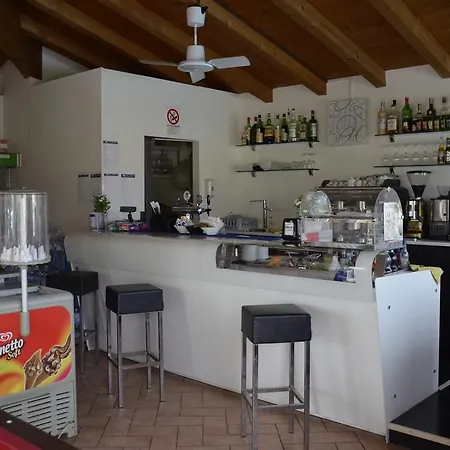 Karina Aparthotel