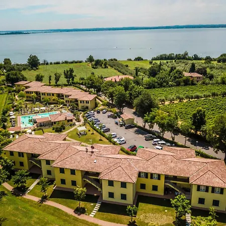 Aparthotel Karina Moniga del Garda