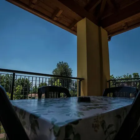 Karina Aparthotel
