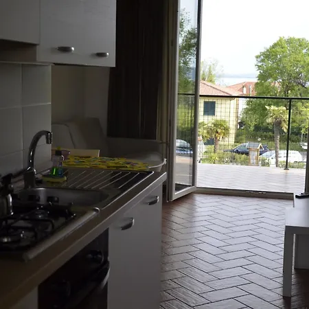 Ξενοδοχείο με διαμερίσματα Karina 4*