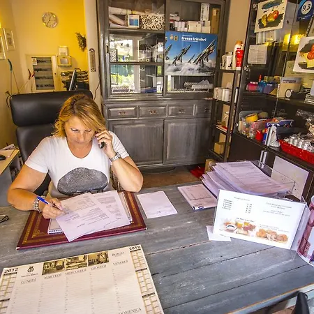 Karina Moniga del Garda