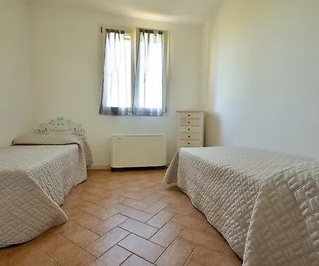 Karina Ξενοδοχείο με διαμερίσματα 4*