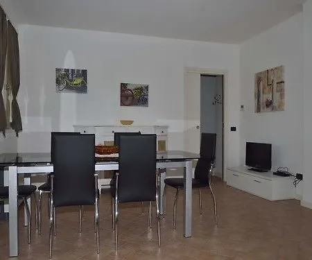 Karina Ξενοδοχείο με διαμερίσματα 4*