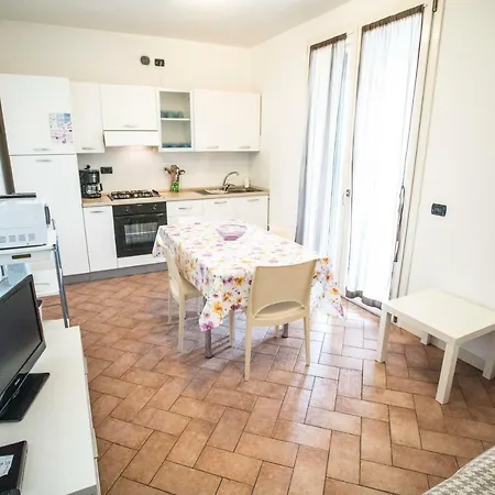 Karina Ξενοδοχείο με διαμερίσματα Moniga del Garda